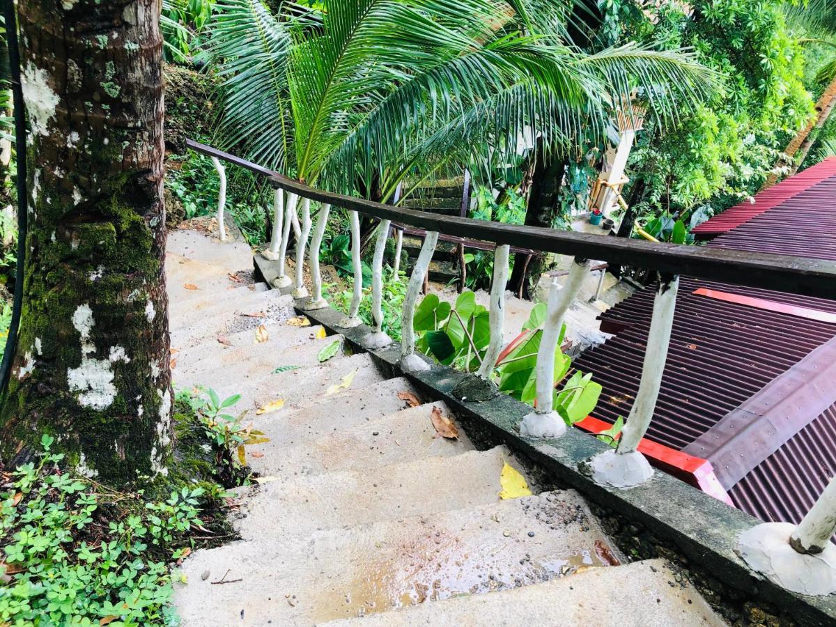 White Beach Front And Cottages Buruanga Esterno foto