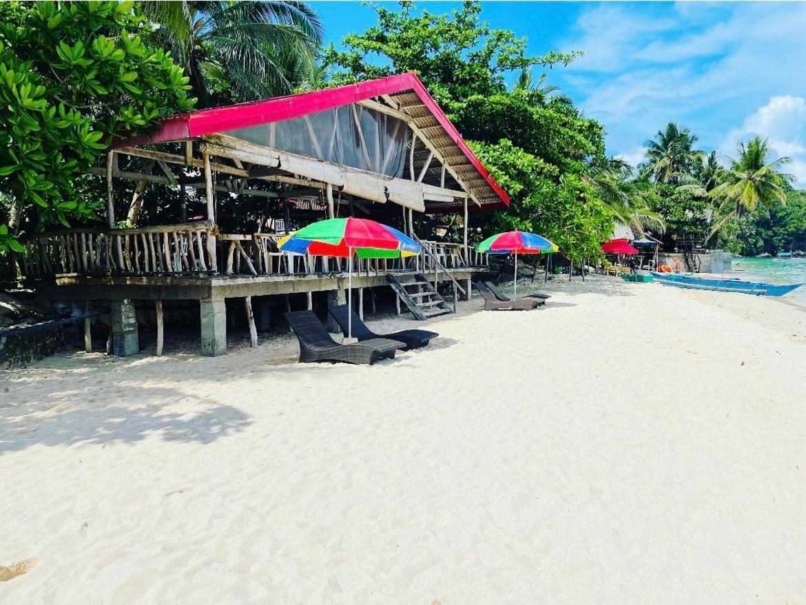 White Beach Front And Cottages Buruanga Esterno foto