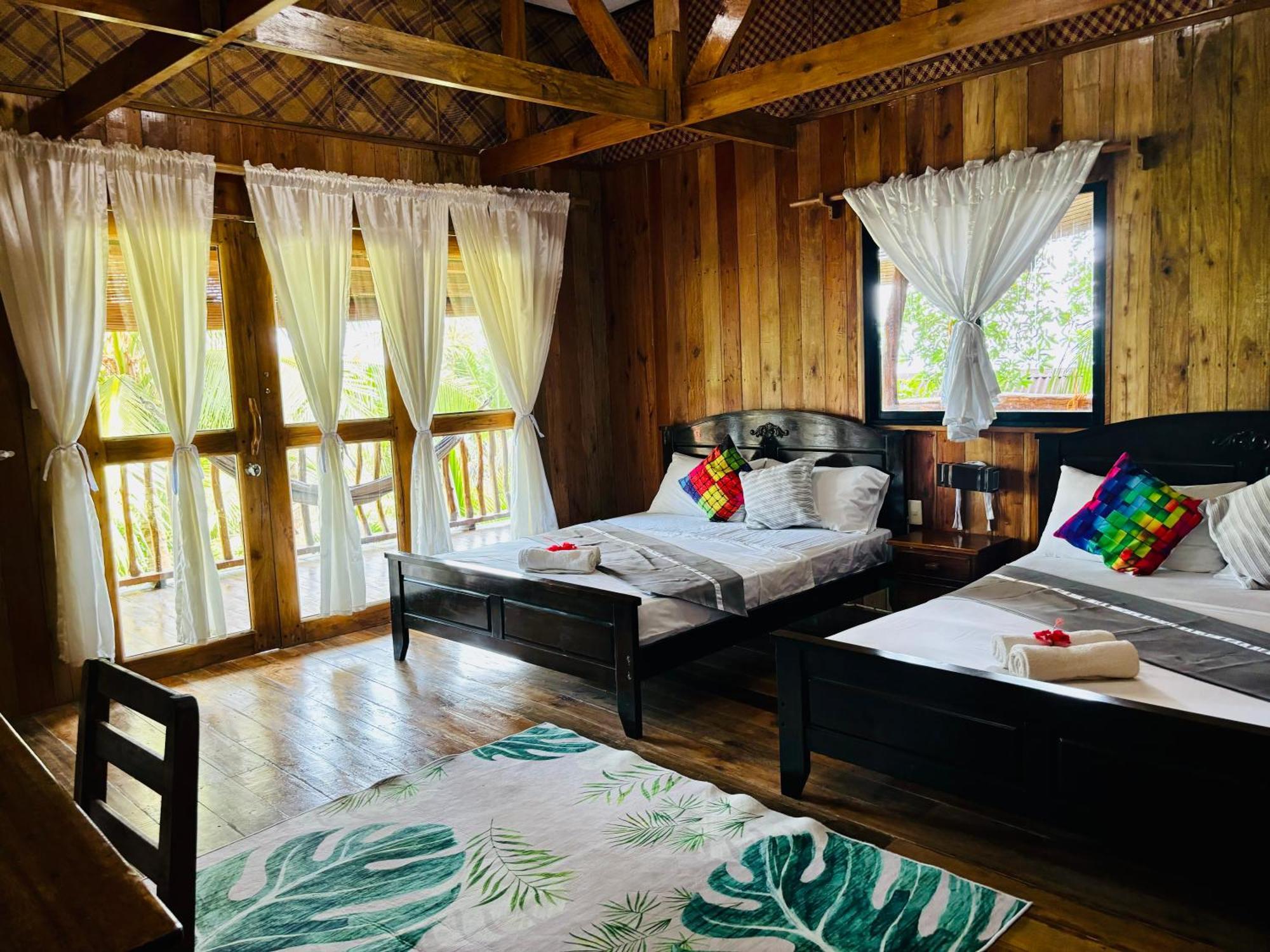 White Beach Front And Cottages Buruanga Esterno foto