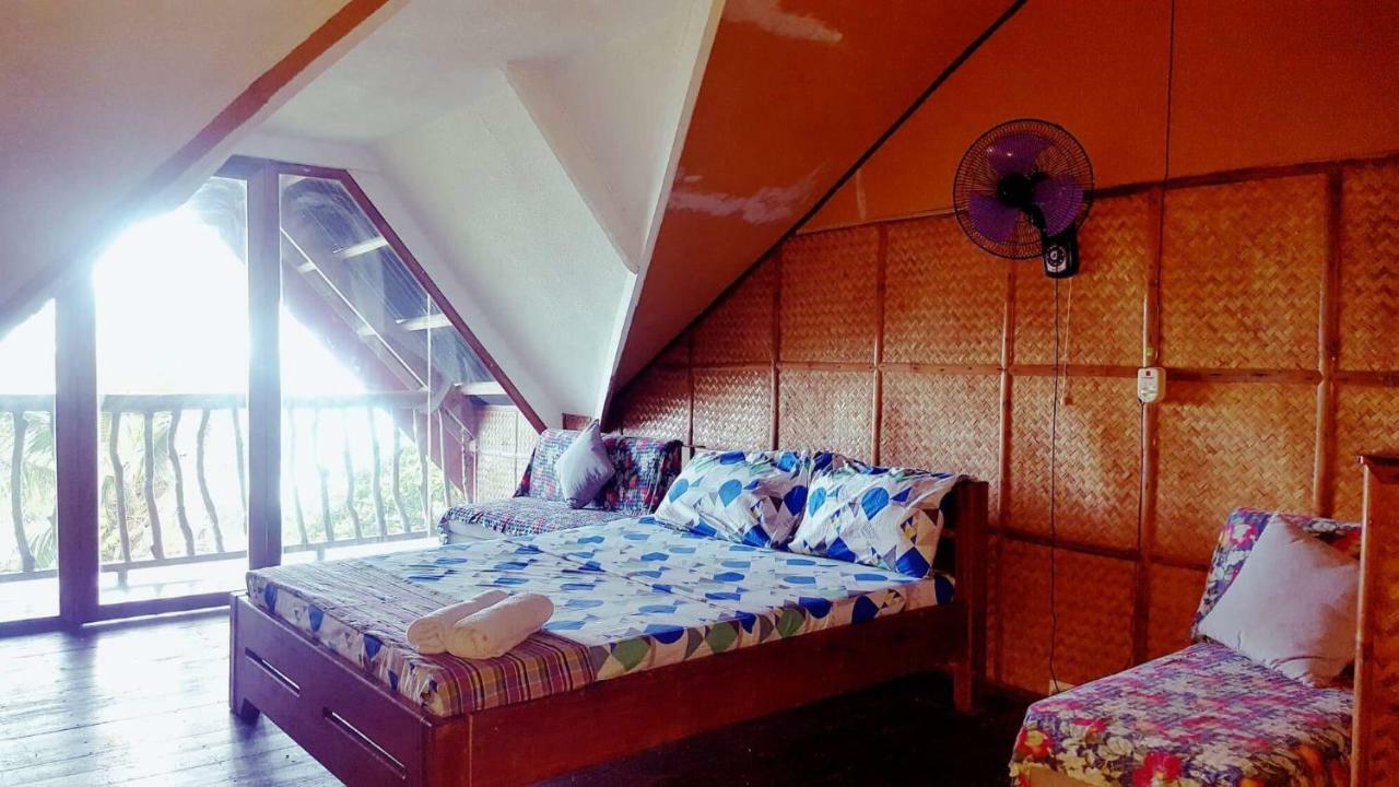 White Beach Front And Cottages Buruanga Esterno foto